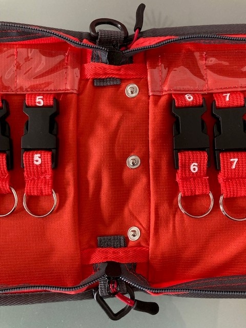 12 Zusatzmodule einknöpfbar